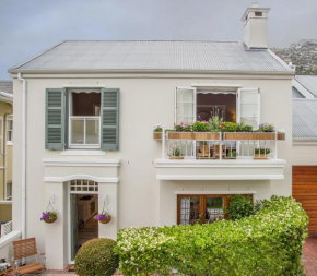  8 Middedorp Luxury at The Majestic Kalk Bay  Хаут-Бее